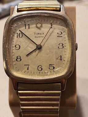 10/$20 Vtg Timex Q Goldtone Stainless Steel Men's Watch For Parts Or Repair